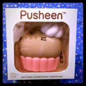 BNWT Pusheen Figurine Winter 2019